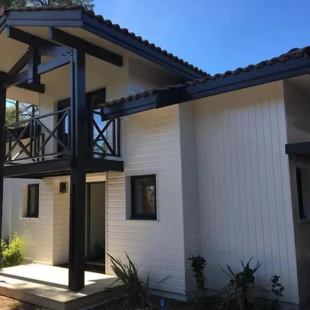 Entre Ocean Et Lac, Vue Sur Le Golf Villa